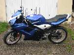 Yamaha TZR pr�sent�e par une fille